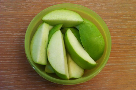 Зеленое яблоко - лучший выбор для ночного перекуса
