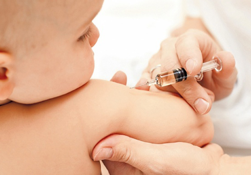 Будьте внимательны к ребенку после вакцинации!